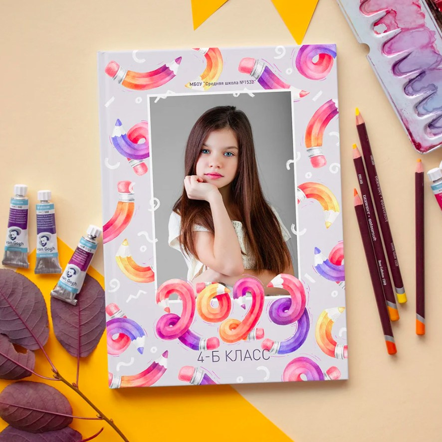 Дизайн выпускного альбома для 4 класса «Цветные карандаши». Первенцева Елена. Школьный фотограф в Москве и МО