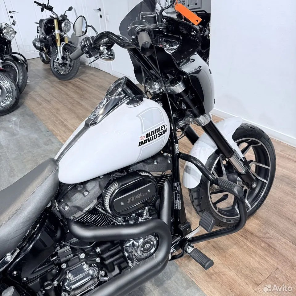 2021 Sport Glide АВS Сlub-Stylе Black&Whitе. Hello Davidson, Москва. Только хорошие мотоциклы…