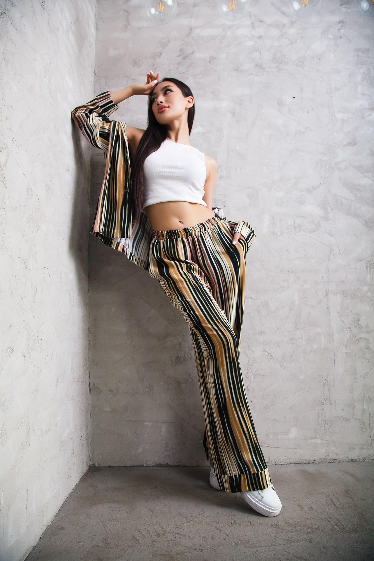 Реклама женской одежды. Натан Супервайзер по Продакшену