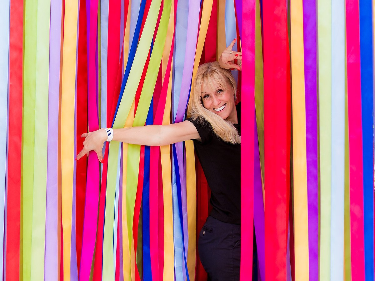 Фотосъемка корпоратива Major на берегу строгинской поймы. Репортажный фотограф Борис Геер