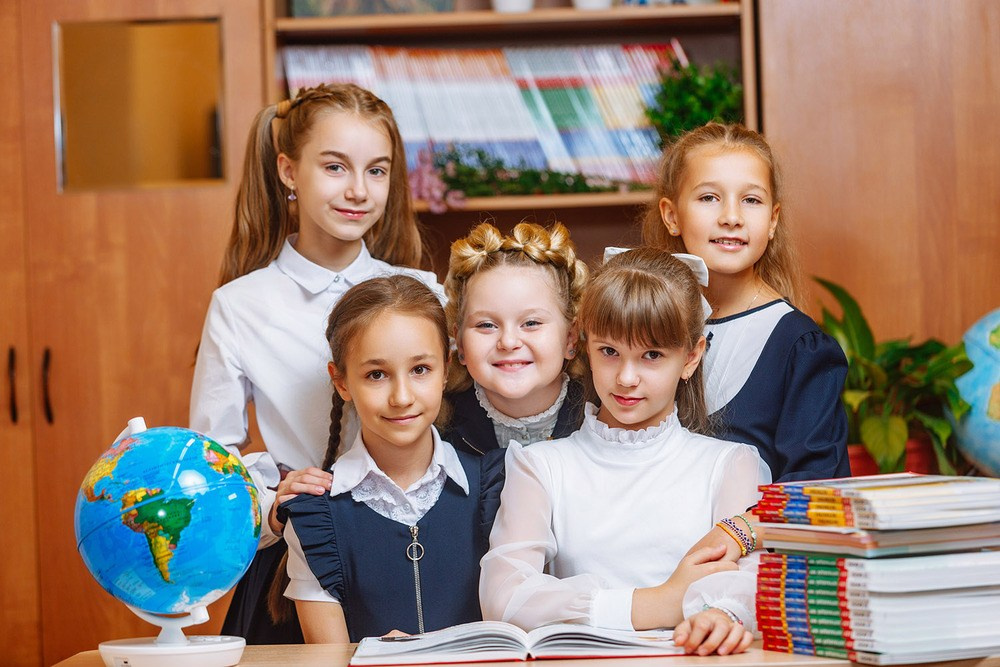 выпускные альбомы Йошкар-Ола, выпускные фотокниги Йошкар-Ола, видеосъемка выпускных Йошкар-Ола, выпускной Йошкар-Ола, оператор на выпускной Йошкар-ола, видеограф Йошкар-Ола, фотограф Йошкар-Ола, видеосъемка детских утренников Йошкар-Ола, фотосъемка детских утренников Йошкар-Ола, альбомы Йошкар-Ола, выпускные папки Йошкар-Ола, простые выпускные альбомы Йошкар-Ола, дешевые выпускные альбомы Йошкар-Ола, недорогие выпускные альбомы Йошкар-Ола