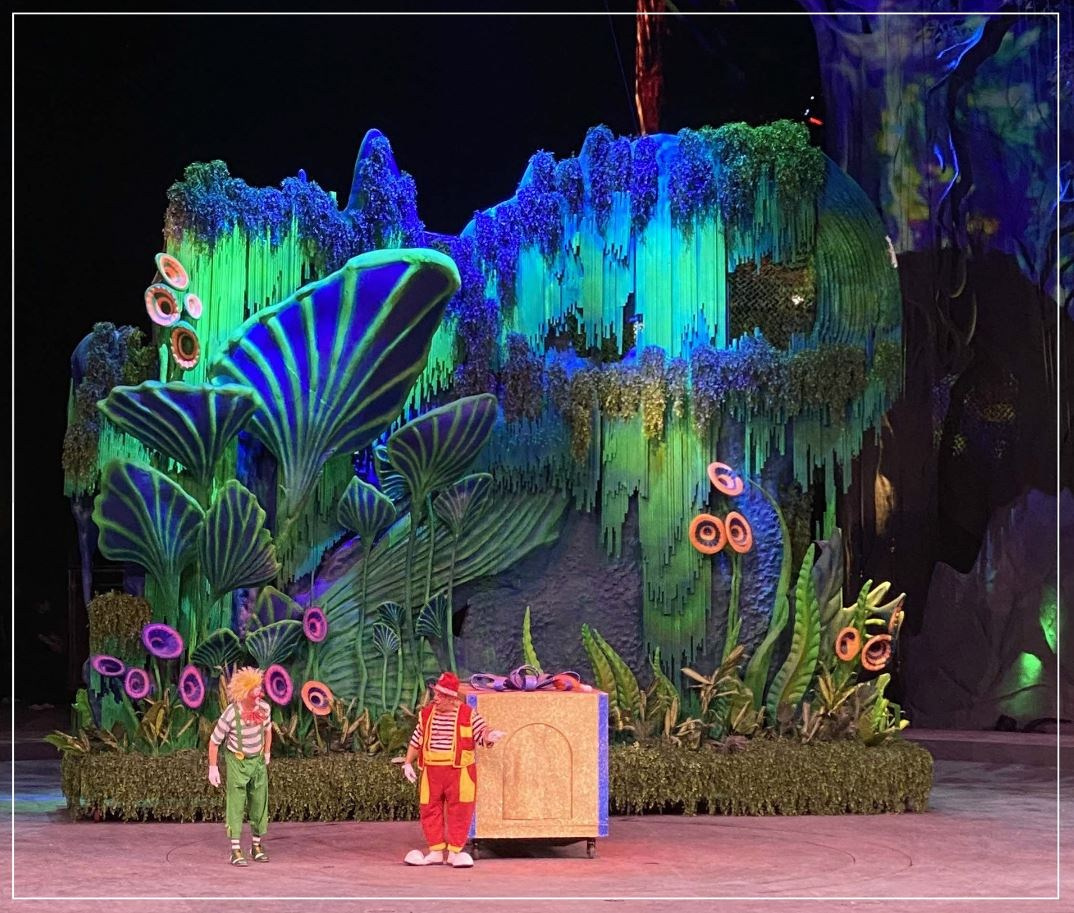 PROPS. Munina Dina. Set design portfolio