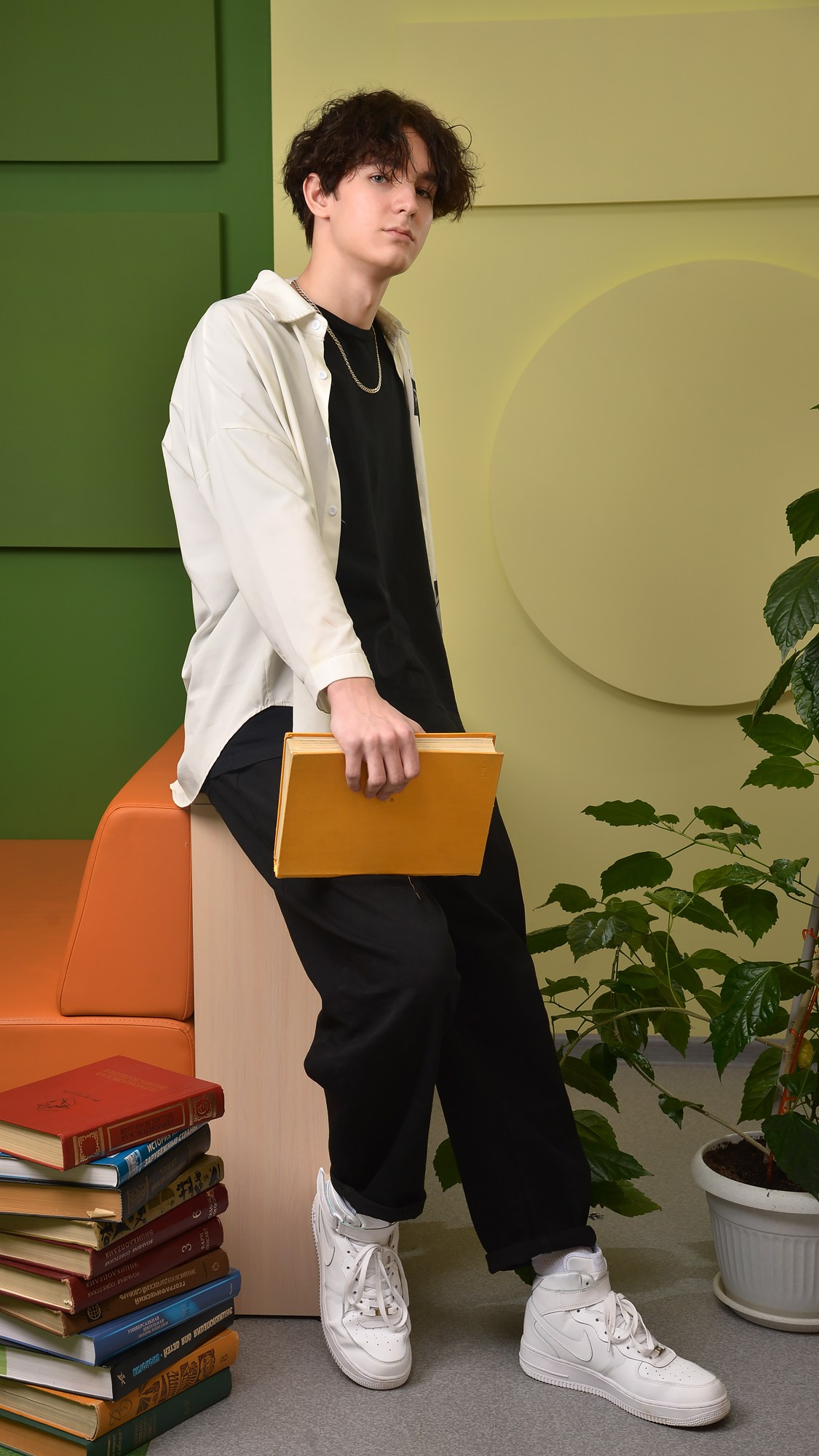 Портреты для выпускных альбомов. Фотограф в Санкт-Петербурге Артем Михайлов