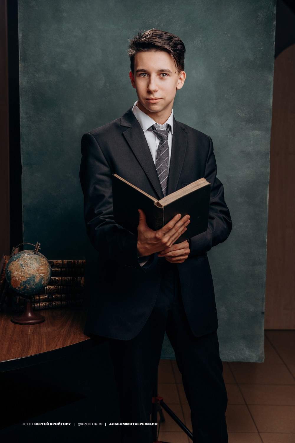 Альбомы для 9 и 11 класса. Создание стильных выпускных альбомов