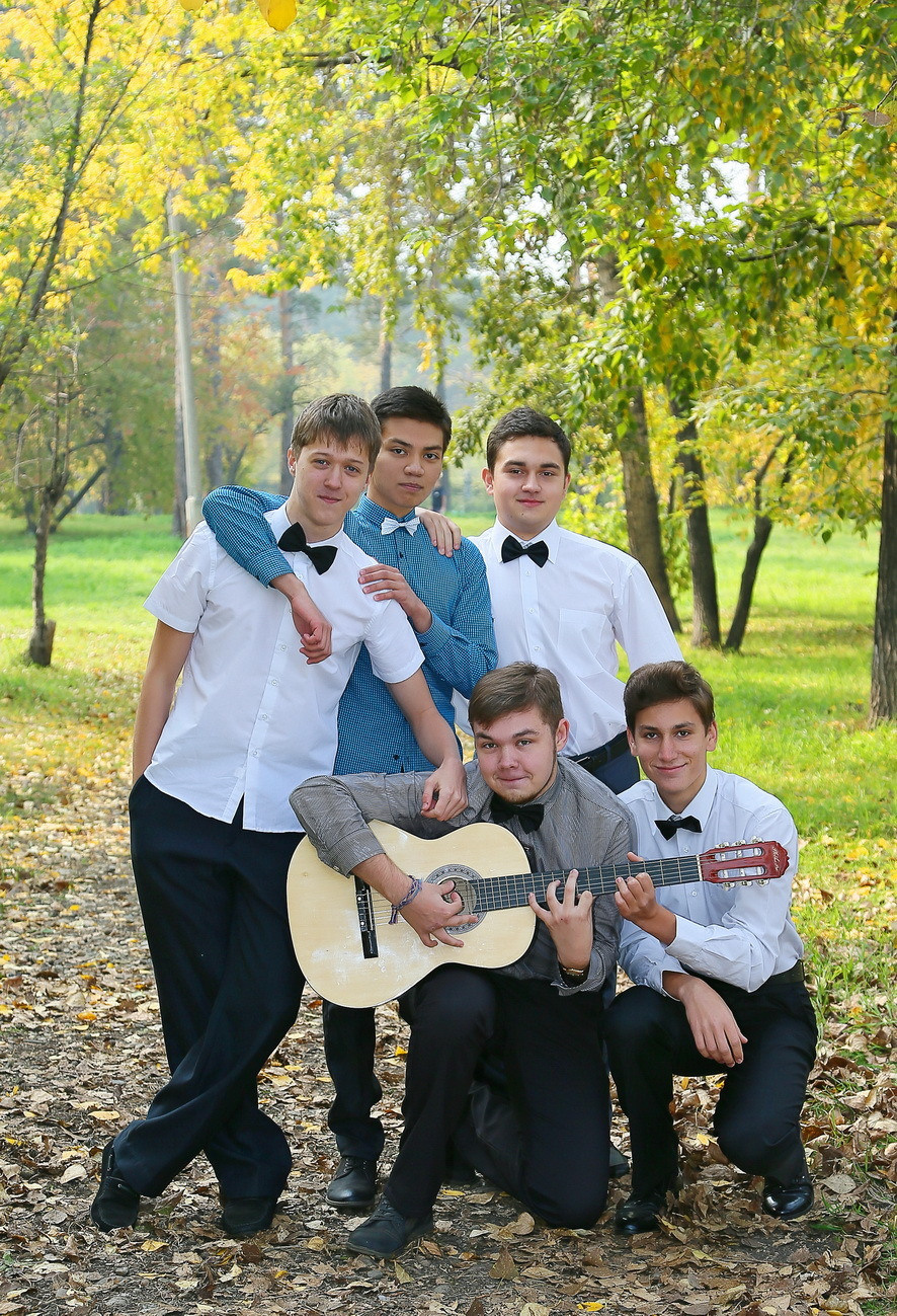 Альбомы для 9 и 11 класса. Создание стильных выпускных альбомов