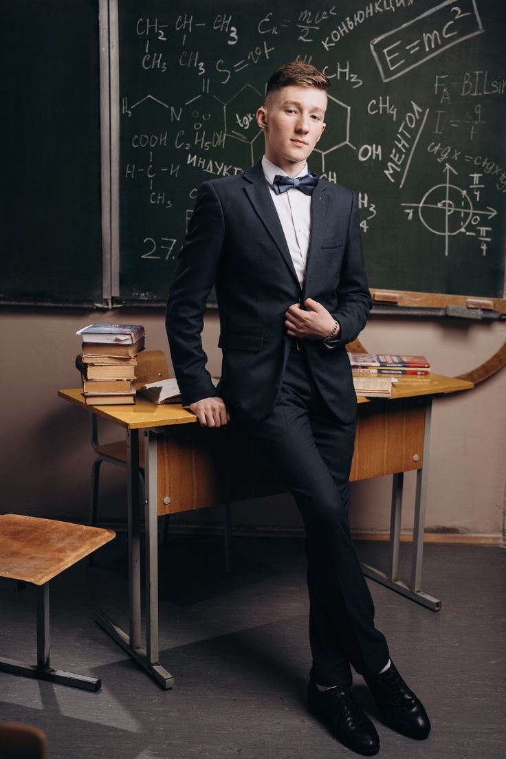 Альбомы для 9 и 11 класса. Создание стильных выпускных альбомов