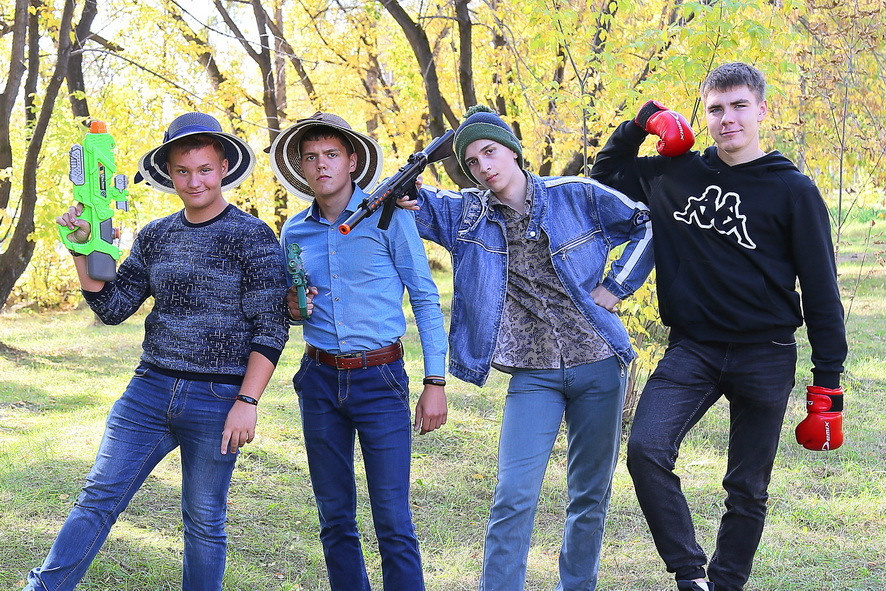 Альбомы для 9 и 11 класса. Создание стильных выпускных альбомов