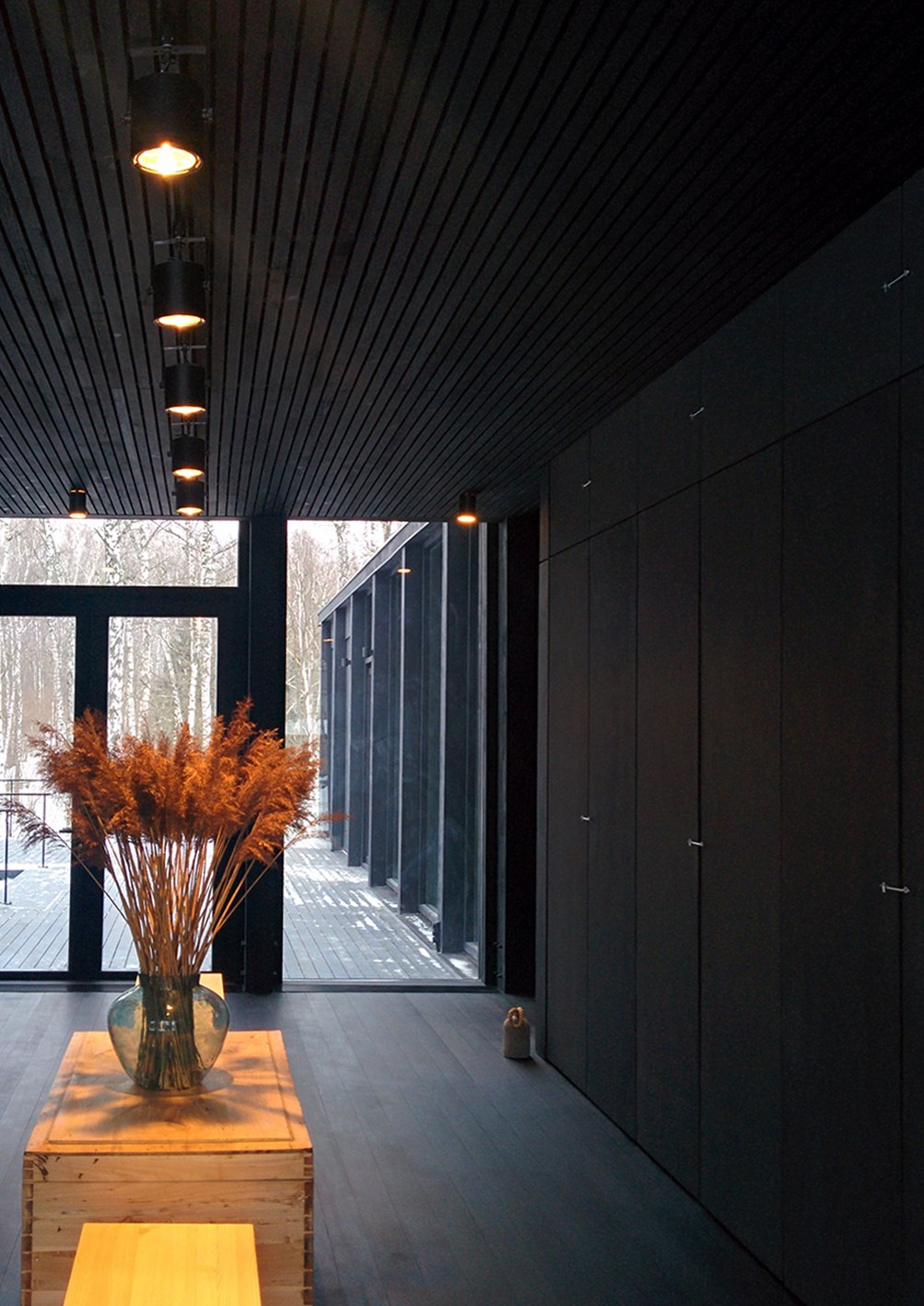 GUEST`S HOUSE. NARIN