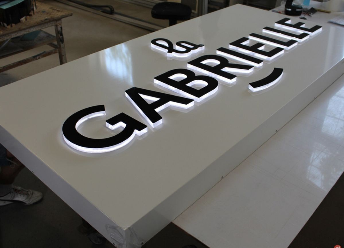 Примеры рекламных конструкций от производителя в Симферополе