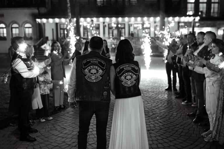 Свадьба байкеров в ресторане «Дворянское гнездо». Kirillova Studio — мастерская декора и событий Юли Кирилловой