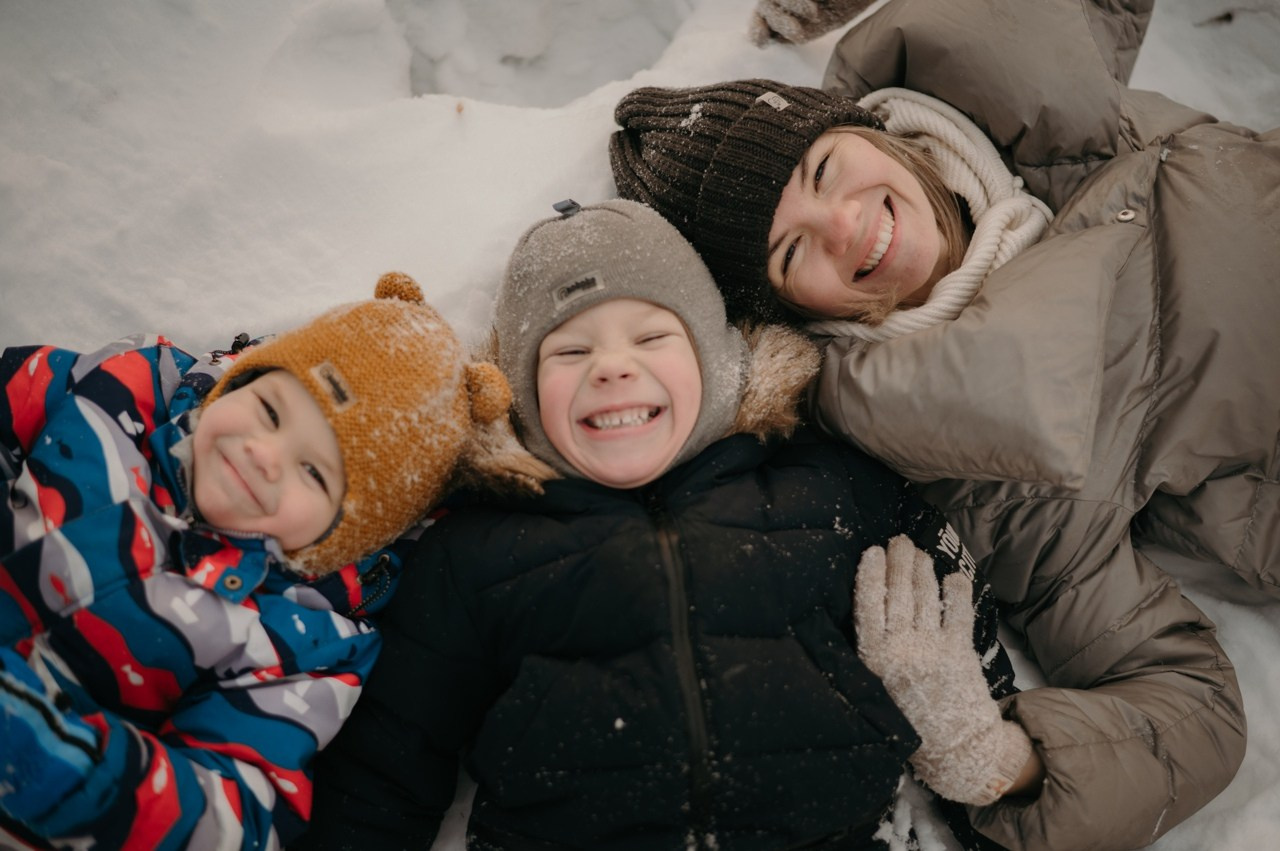 Прогулочные семейные съемки. Семейный фотограф в Новосибирске Юрк Виктория