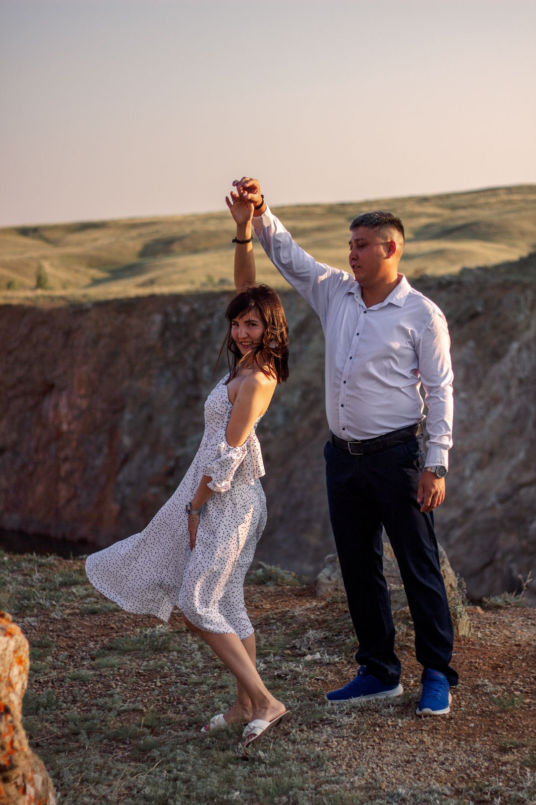 Фотограф Лавстоори истории любви, парная фотосессия Оренбургская область, Орск, Новотроицк, Гай. Женский фотограф в Орске Новотроицке Динара Долганова