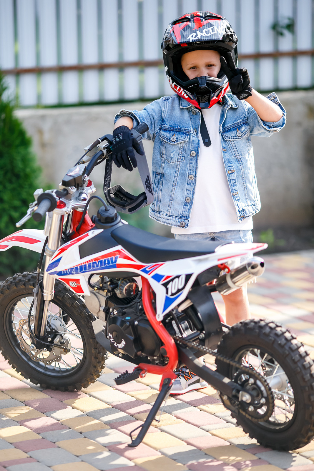 Первое сентября Артема. Свадебное фото и видео в Ростове-на-Дону, Краснодаре, Москве и Крыму