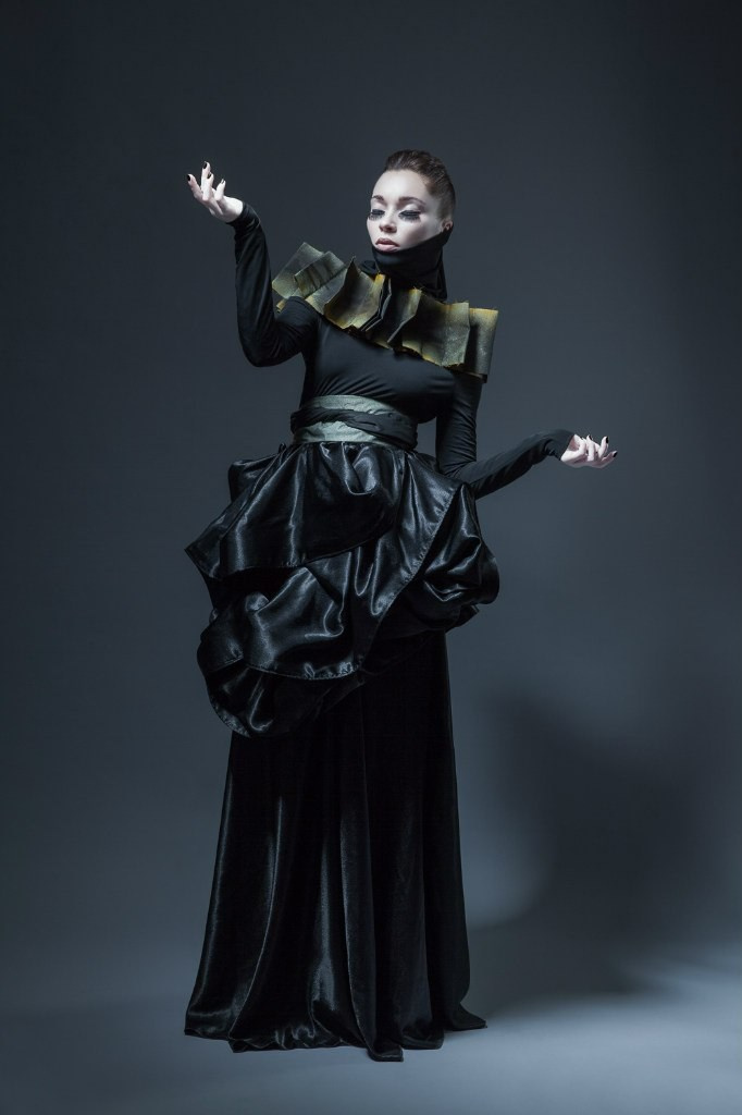 Профессиональный фотограф в Санкт-Петербурге. Рекламная фотосъёмка одежды и аксессуаров. Студийная фотосессия дизайнерской одежды. Портфолио для дизайнера. Показ мод. Фотограф Сергей Пушкин. Фэшн-съёмка. Индивидуальная фотосессия. Мода.