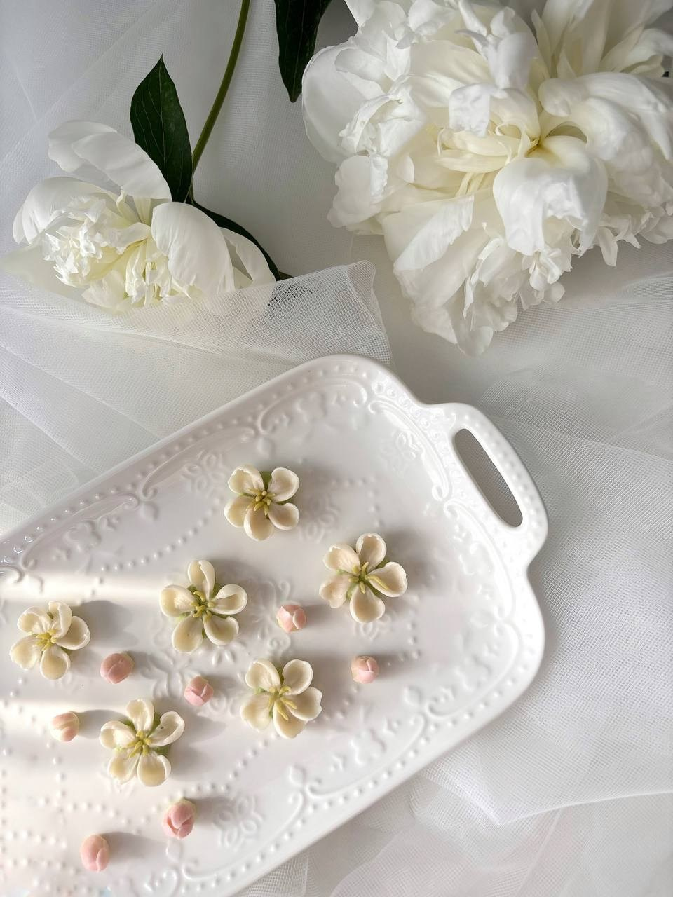 Аникина Юлия / Кремовая флористика в корейской технике