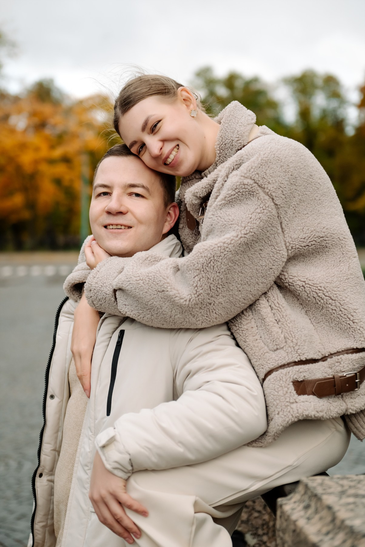 Осенняя фотосессия с парнем в Питере в центре города. Свадебный и сеейный фотограф в Санкт-Петербурге Елена Худякова