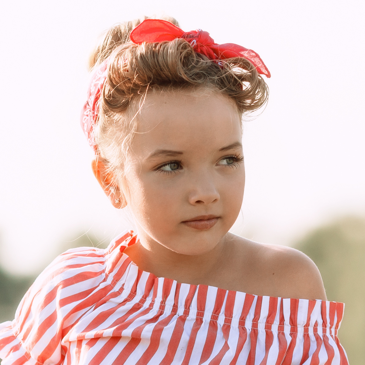 Таня. Девочка с гитарой. Актерское и модельное портфолио. Фотограф в Москве Екатерина Коломеец