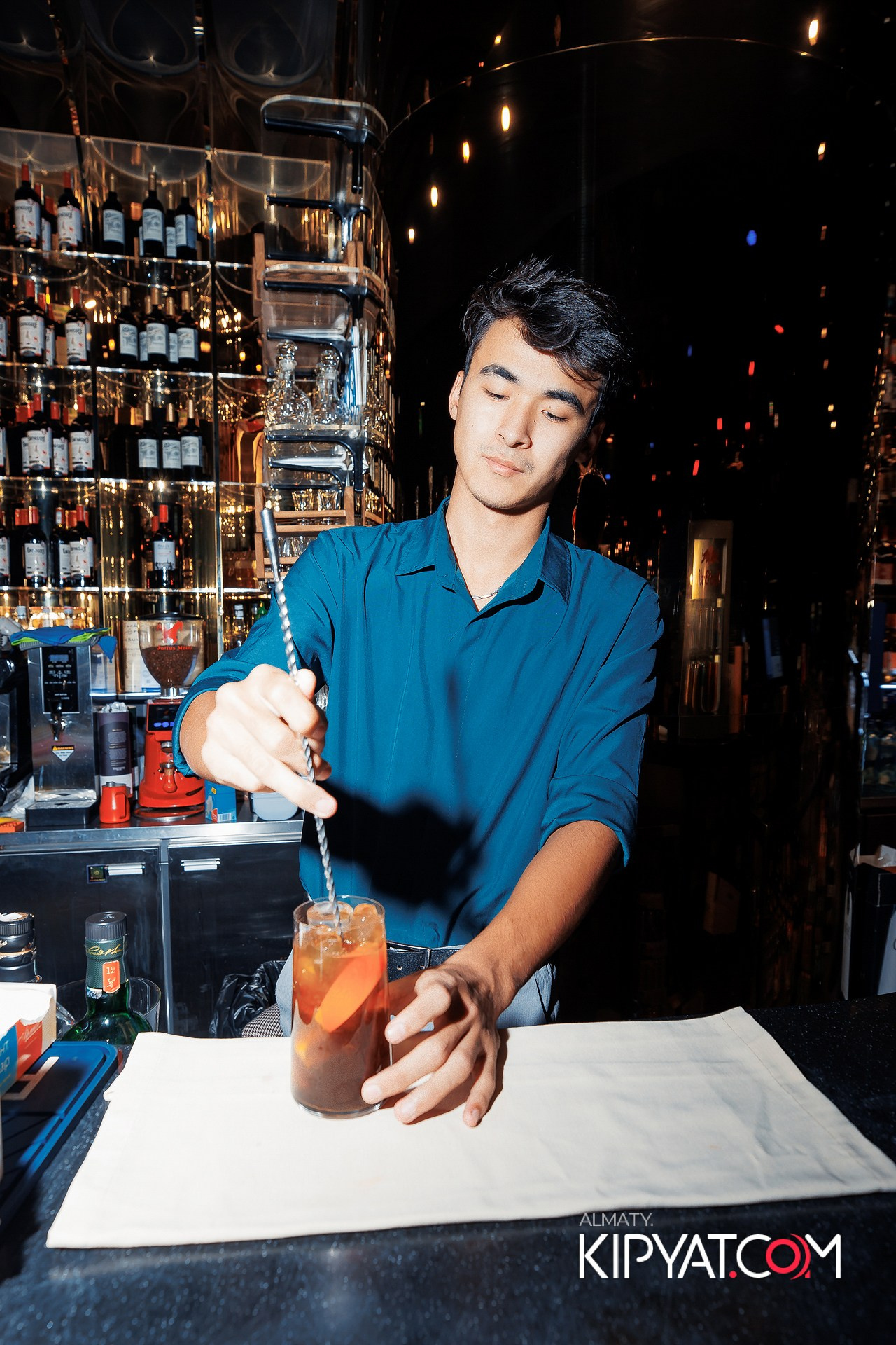 MOOD BAR & TERRACE. КИПЯТКОМ АЛМАТЫ!