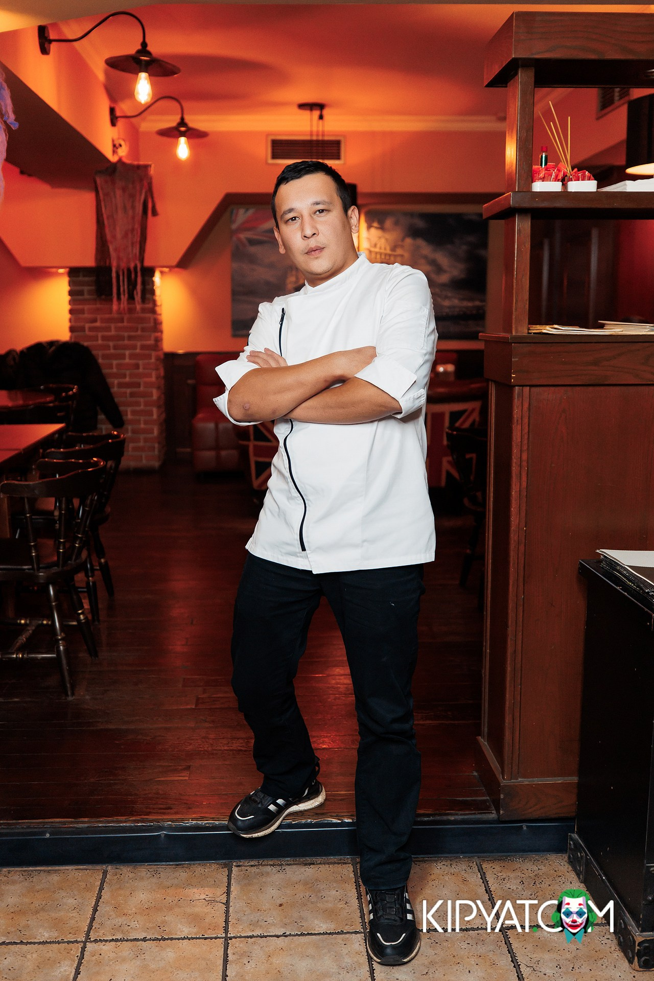 DICKENS RESTAURANT & BAR. КИПЯТКОМ АЛМАТЫ!