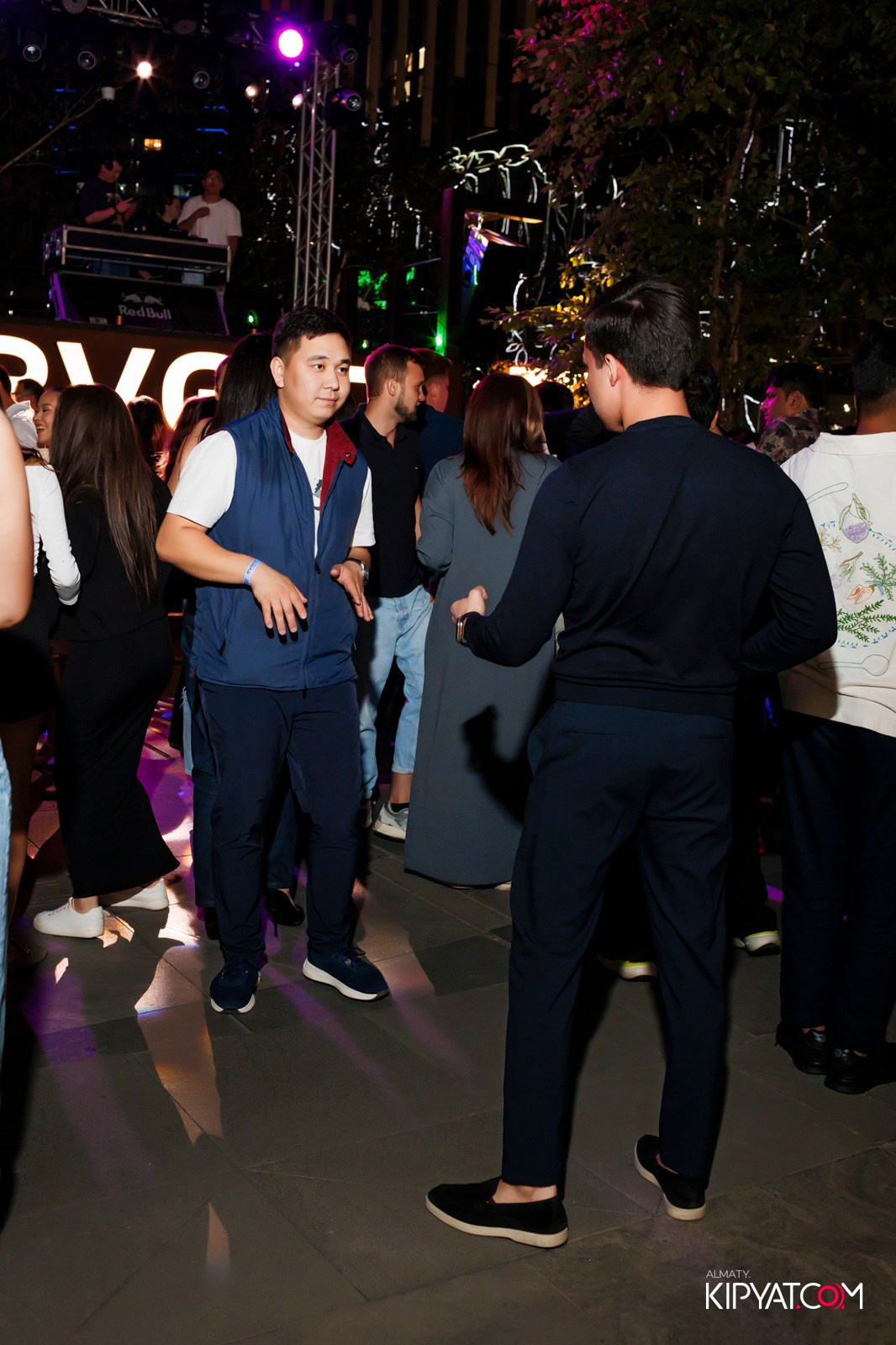 EVENT BAR. КИПЯТКОМ АЛМАТЫ!