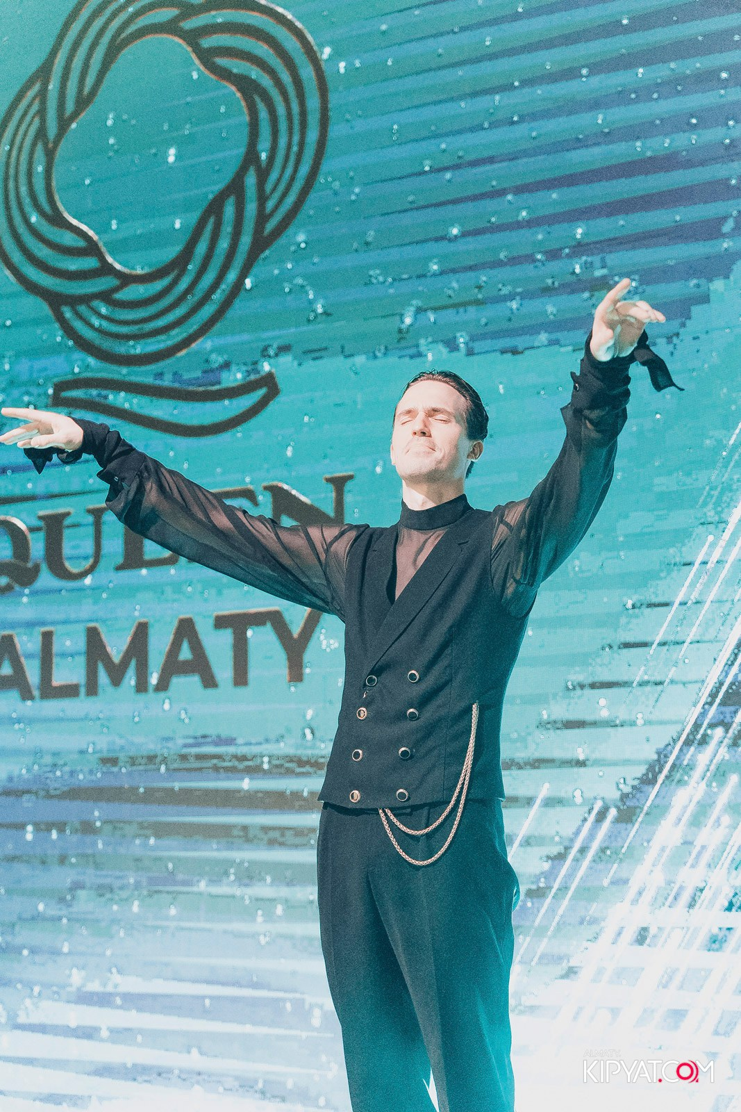 QUEEN. КИПЯТКОМ АЛМАТЫ!