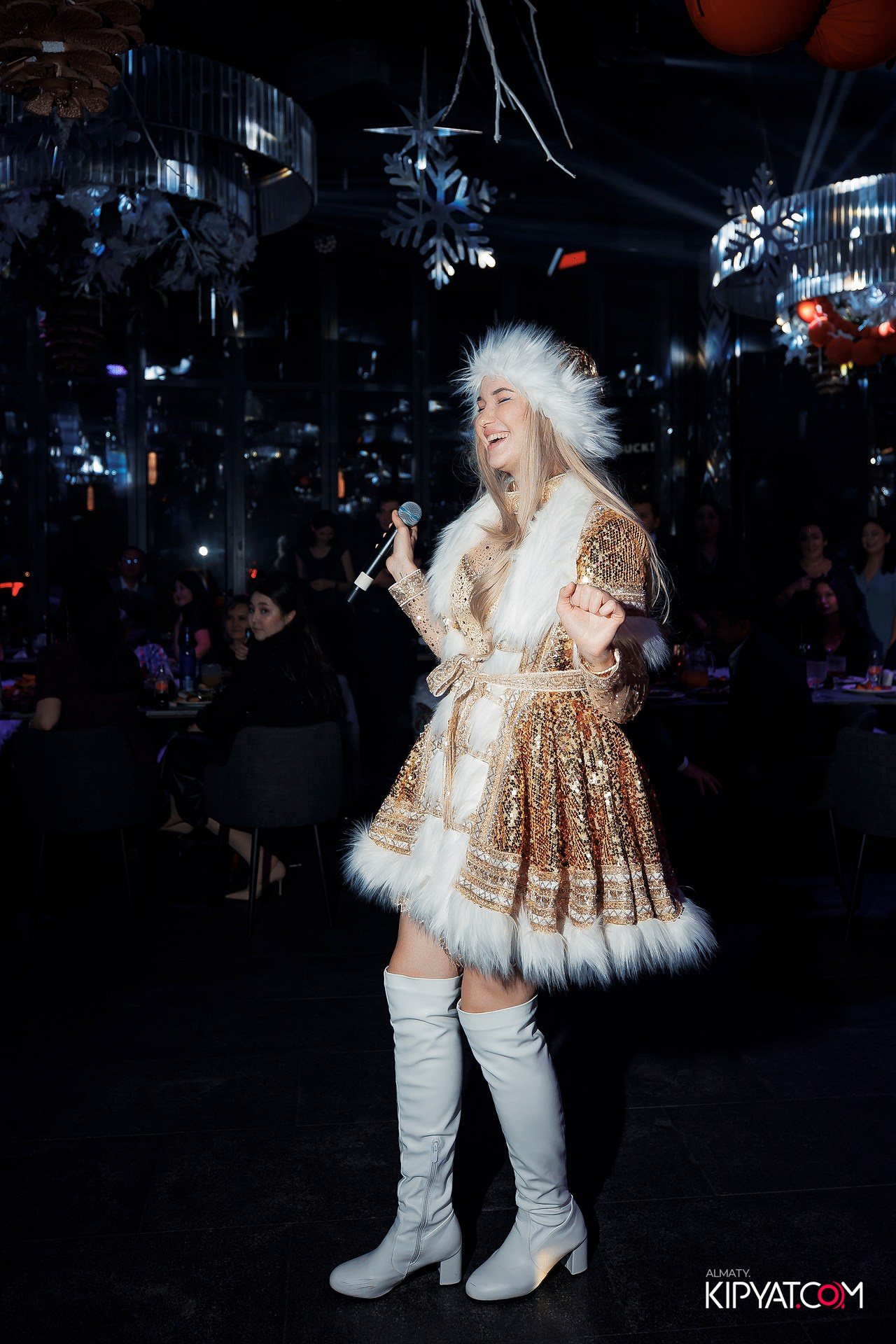 FRIENDS BAR & TERRACE. КИПЯТКОМ АЛМАТЫ! Фотосъемка мероприятий в Алматы