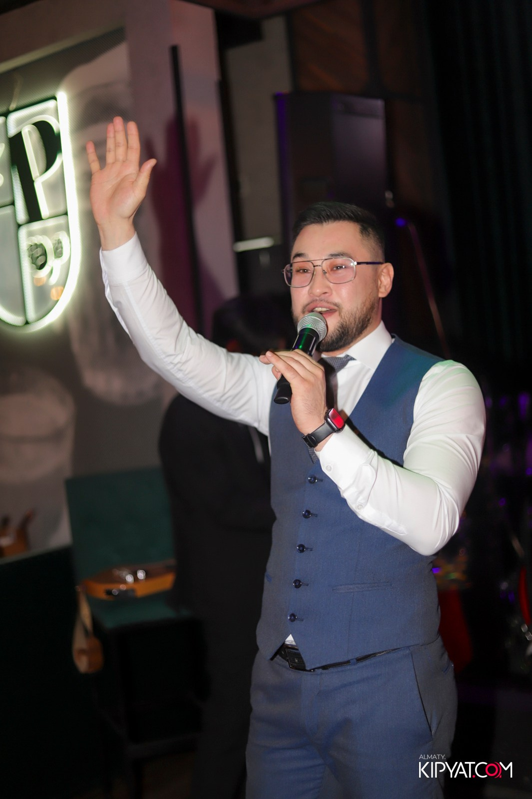 ПИНТА НА АЛТЫНСАРИНА. КИПЯТКОМ АЛМАТЫ! Фотосъемка мероприятий в Алматы