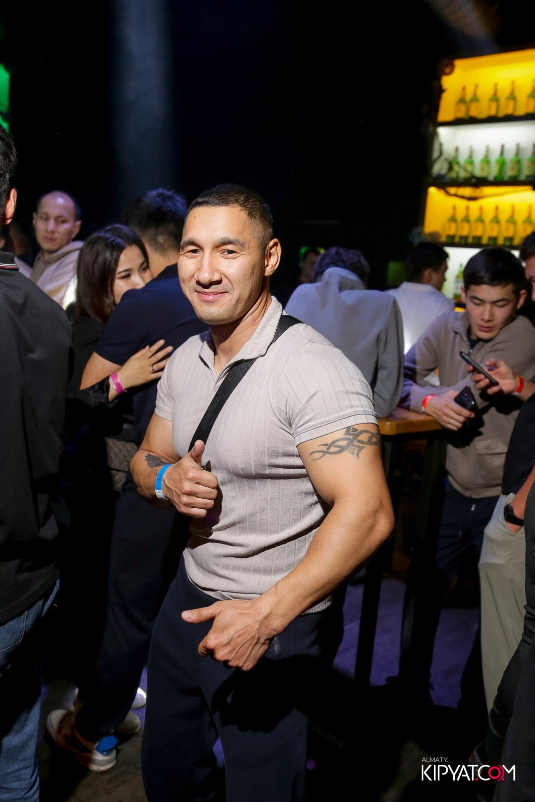 UYAT EMES BAR. КИПЯТКОМ АЛМАТЫ!