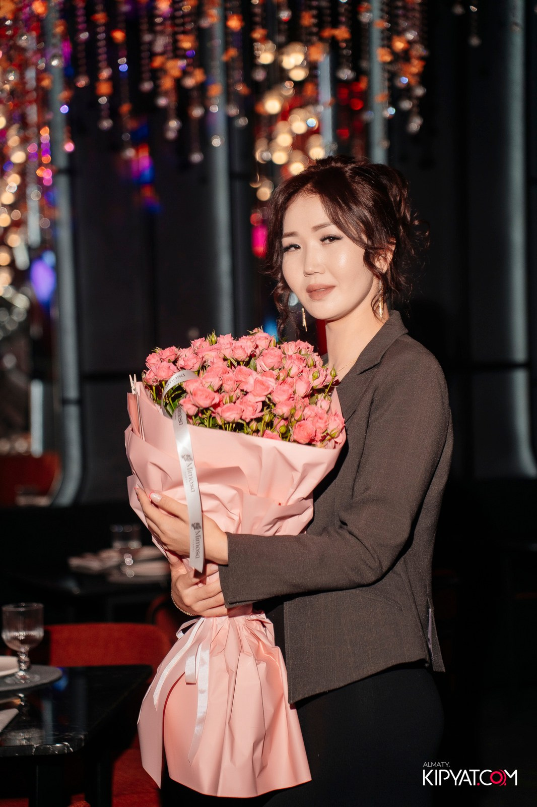 FRIENDS BAR & TERRACE. КИПЯТКОМ АЛМАТЫ!