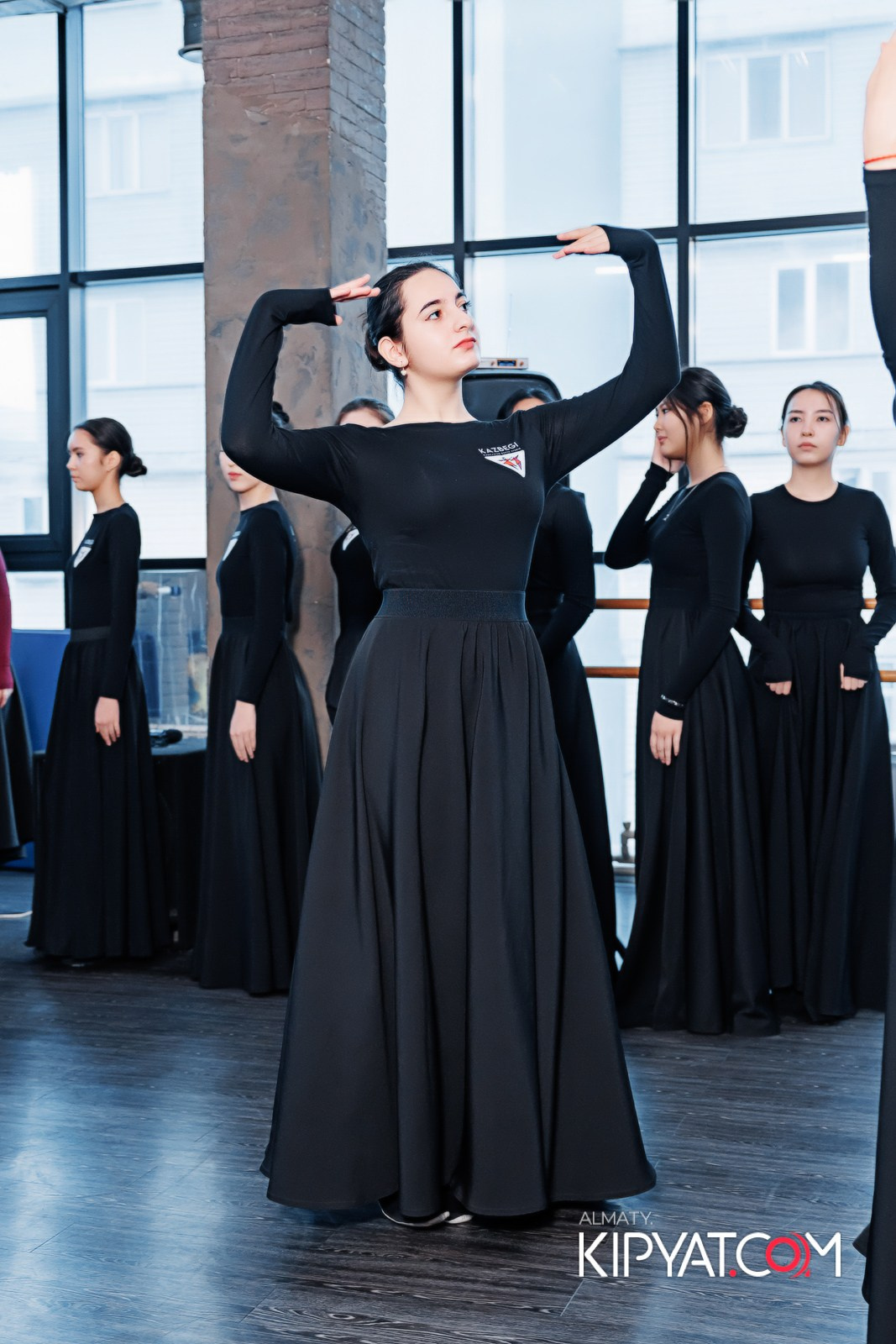 BLOCKBUSTER ТАНЦЕВАЛЬНАЯ АКАДЕМИЯ. КИПЯТКОМ АЛМАТЫ!