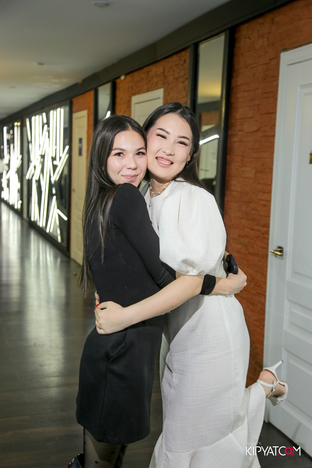 УХО И МЕДВЕДЬ НА САИНА. КИПЯТКОМ АЛМАТЫ!