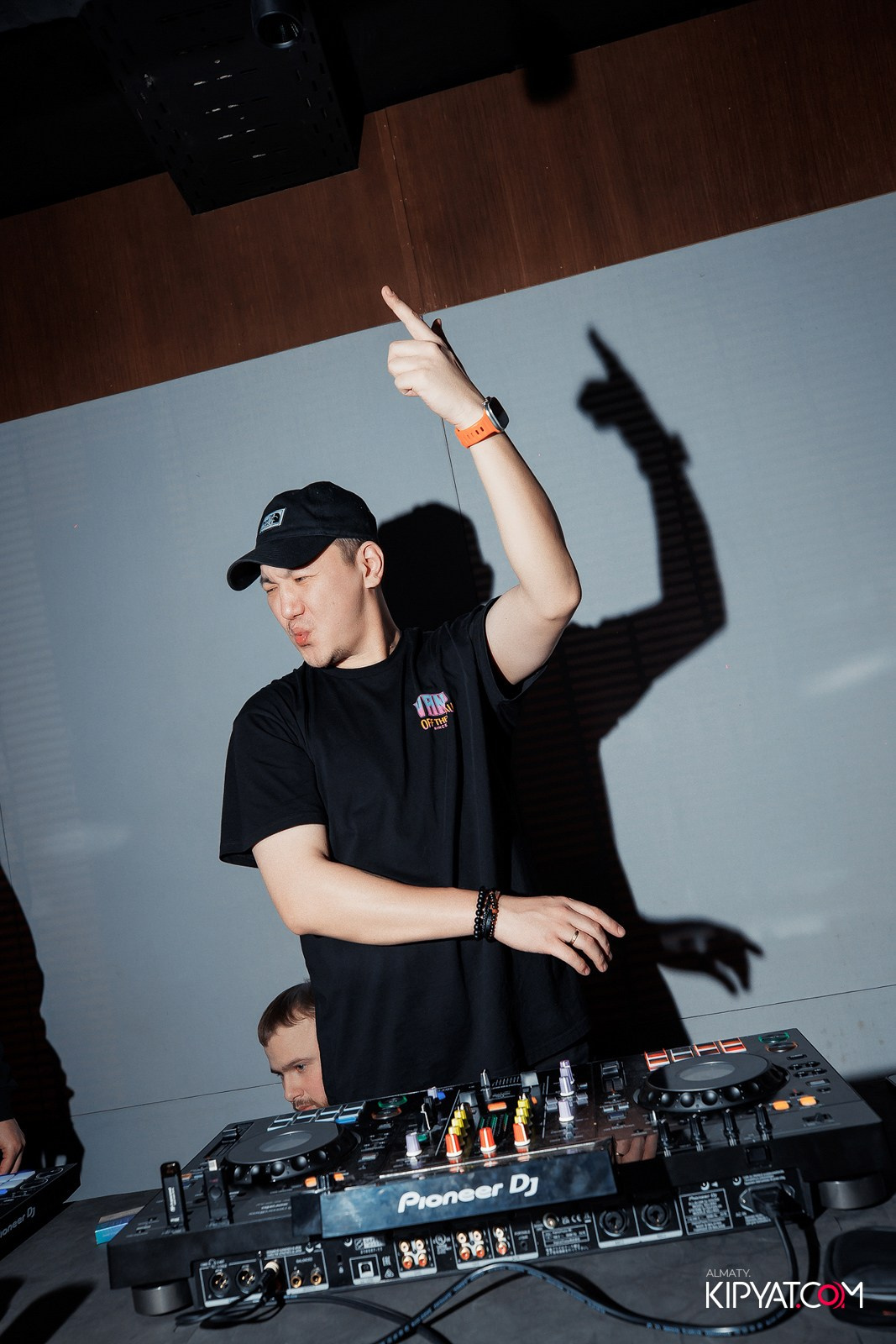 EVENT BAR. КИПЯТКОМ АЛМАТЫ!