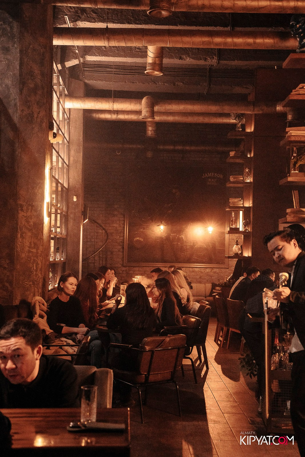 РЕСТО-БАР СКАНДАЛИСТЪ. КИПЯТКОМ АЛМАТЫ! Фотосъемка мероприятий в Алматы