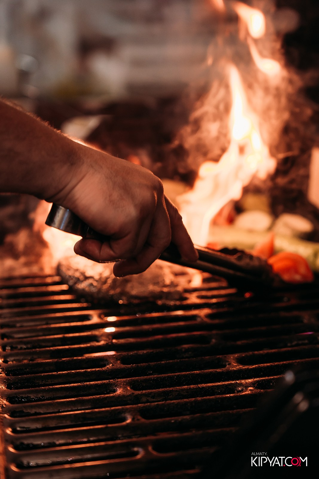 ОТКРЫТИЕ ЛЕТНЕЙ ТЕРАССЫ В РЕСТОРАНЕ ЛАРИСС ИВАННУ ХАЧУ. КИПЯТКОМ АЛМАТЫ!