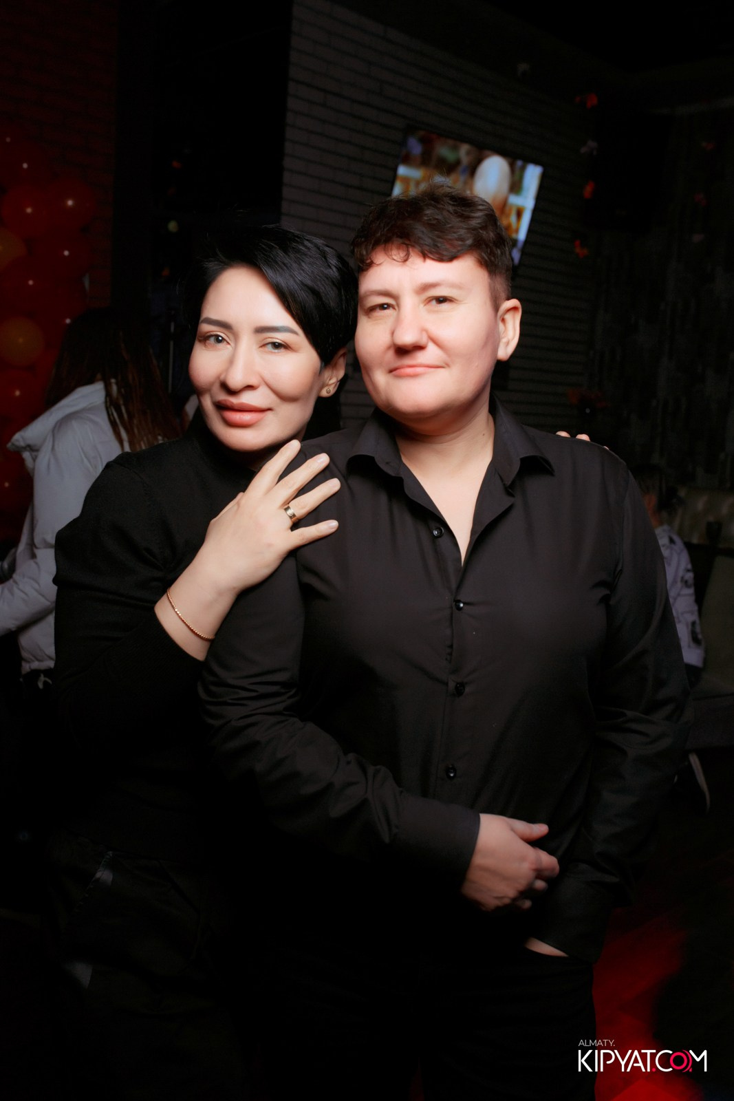 THE WALL STREET. КИПЯТКОМ АЛМАТЫ!