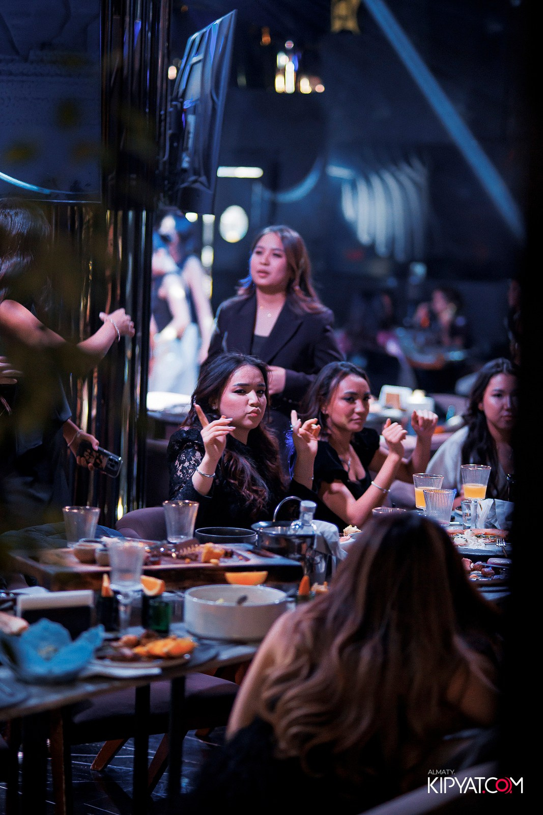 MOOD KARAOKE & TERRACE. КИПЯТКОМ АЛМАТЫ!