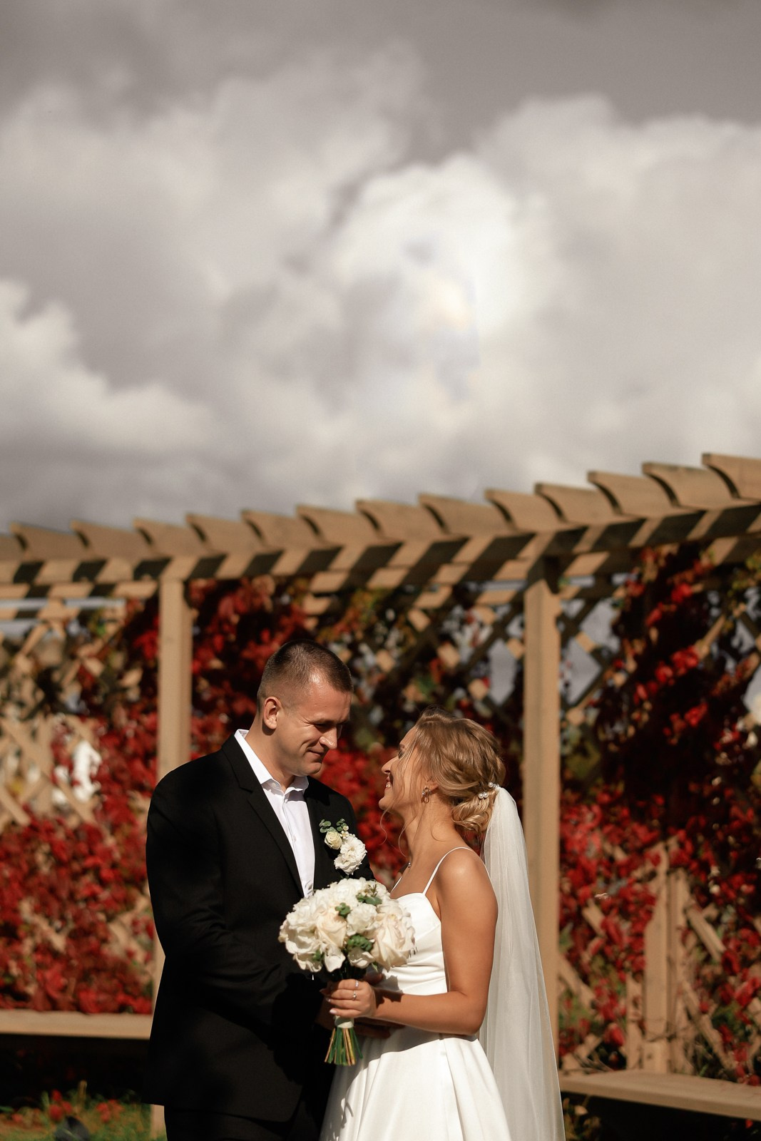 Мария и Роман. 2023. Свадебный фотограф Великий Новгород Станислав Кособудский