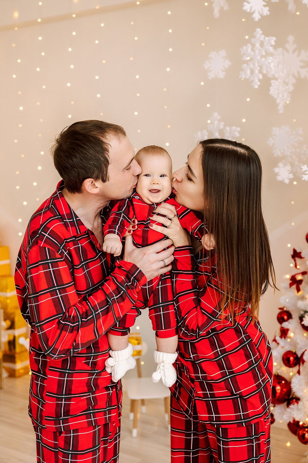 ЮЛЯ, СЕРГЕЙ И ВАРЯ. Главная