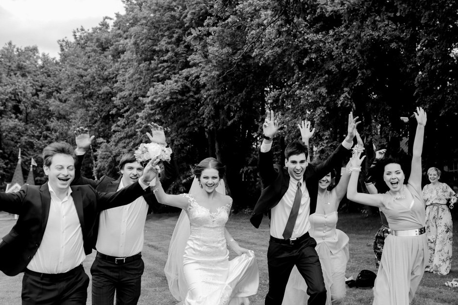 Евгения + Ники (Под дождем). Свадебные и портретный фотограф — Кирилл Зорин