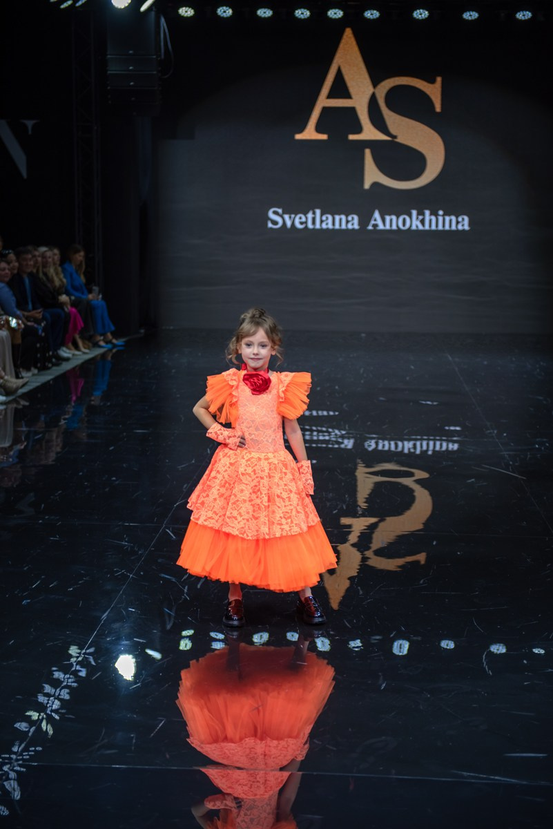 SochiFashionWeek2024 дизайнер Анохина Светлана. Семейный и коммерческий фотограф в Сочи Александр Бодунов