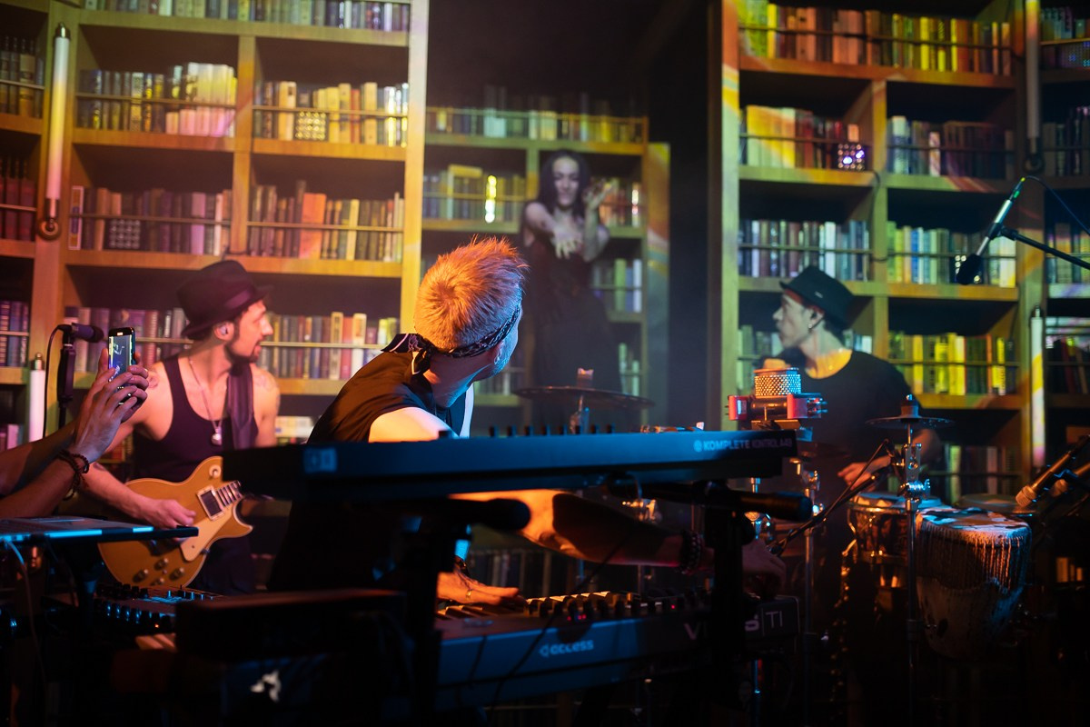 Концерт Volen Sentir в клубе «COMMUNITY». Фотограф Москва