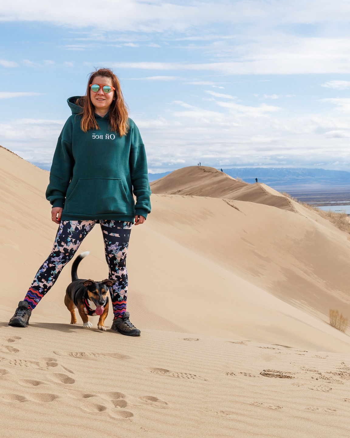 Фотосессия на поющем бархане национальный парк Казахстана Алтын Эмель. Dmitriigoliapov.ru