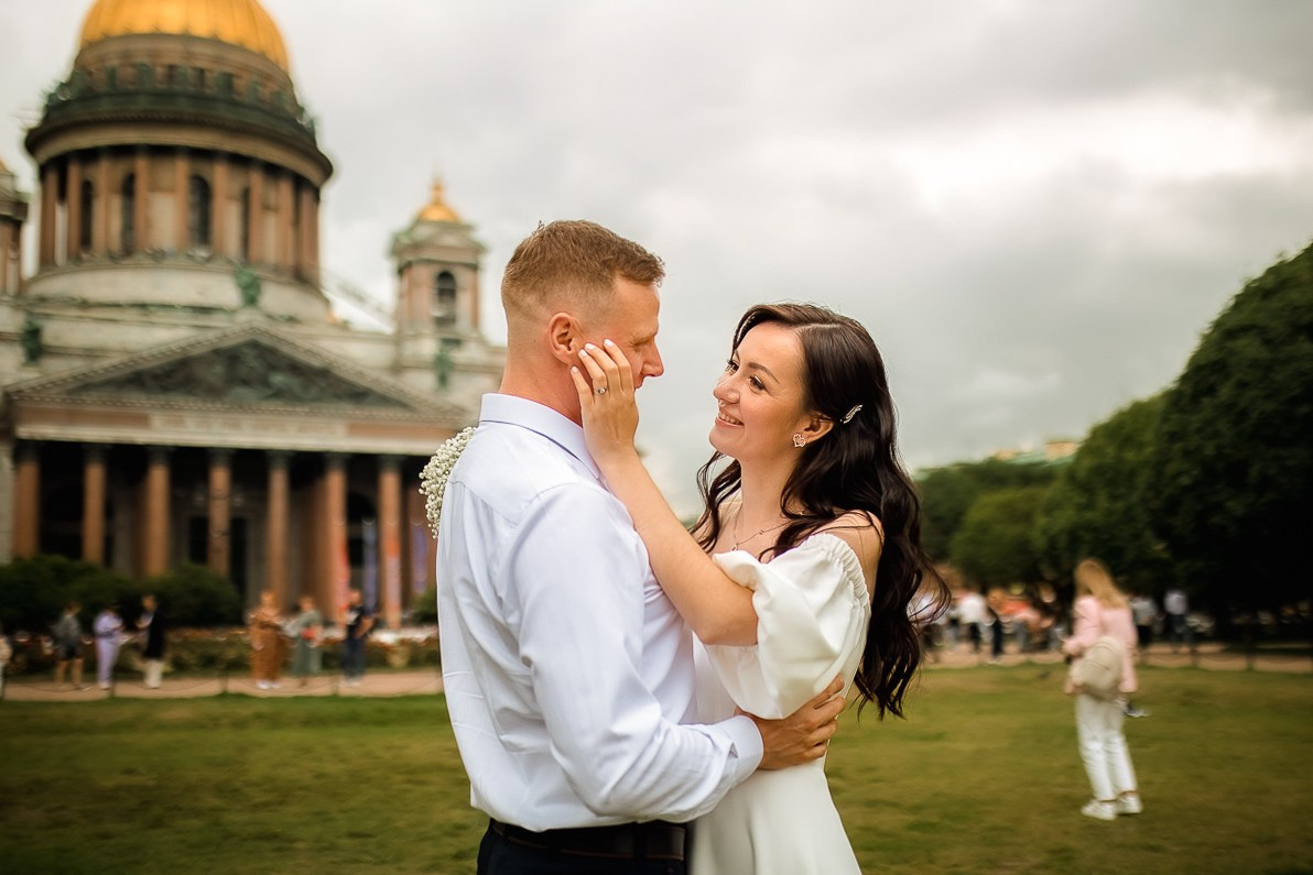 Утро невесты: почему это не разогрев перед свадьбой, а отдельная история в кадре. Свадебный фотограф — Санкт-Петербург (СПб) Питер