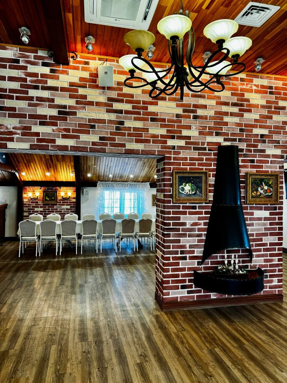 АРЕНДА БАНКЕТНОГО ЗАЛА. Сауна с джакузи, водопадом, большим и теплым бассейном, хаммамом в ClubHouse в