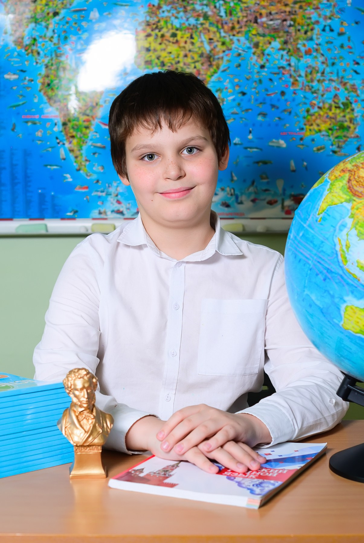 Портрет и общая фотография класса. Выпускной школьный альбом в Москве / Школьный фотограф Юлия Михайленко