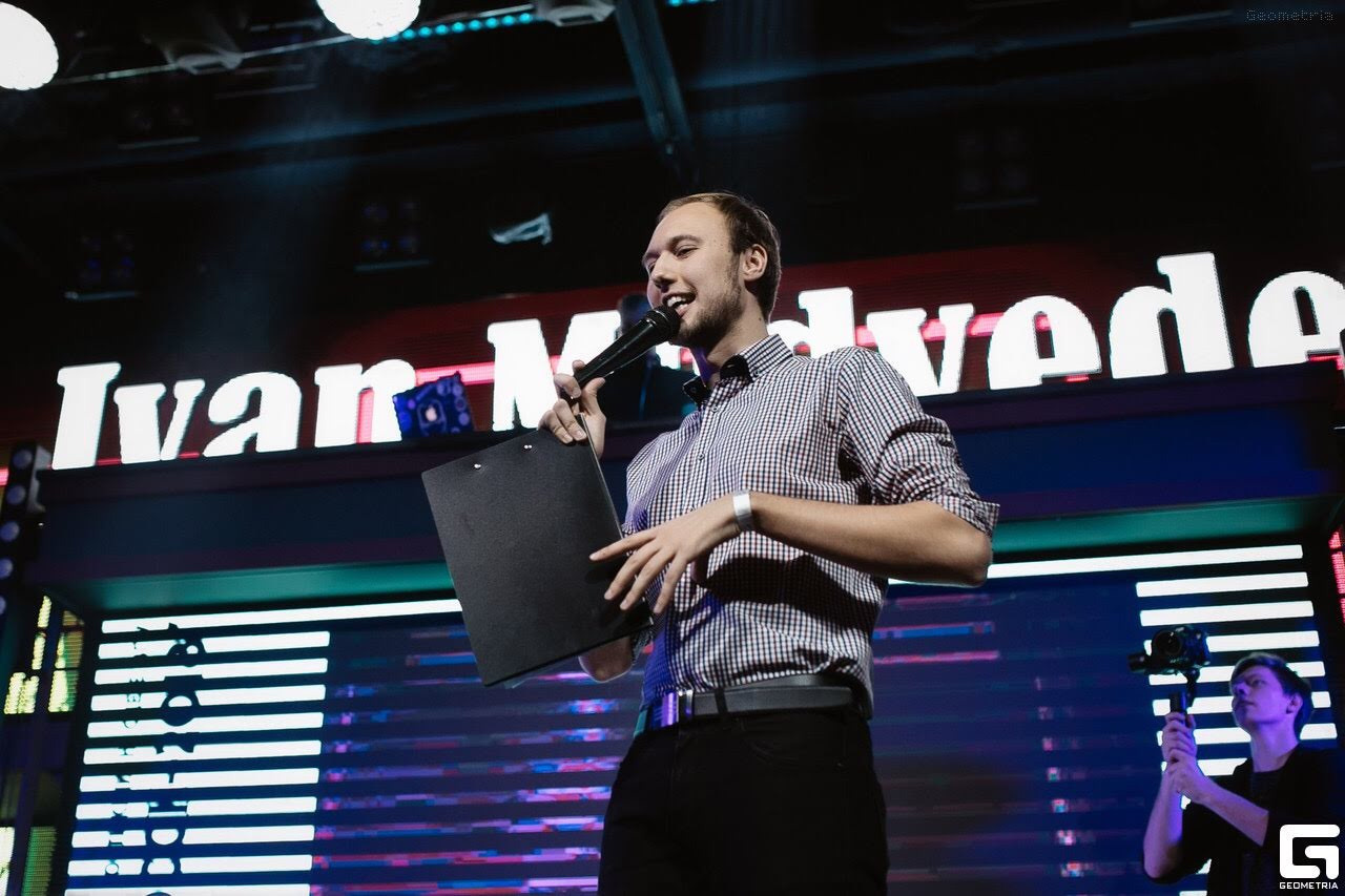 Мероприятия. Ведущий мероприятий  — Александр Шилов