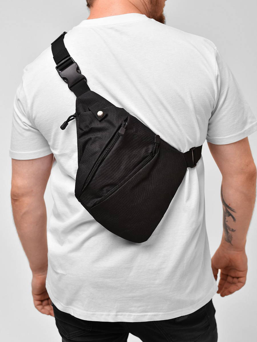 Кейс «Мужские сумки» для маркетплейсов. Фотограф Таина Комбарова