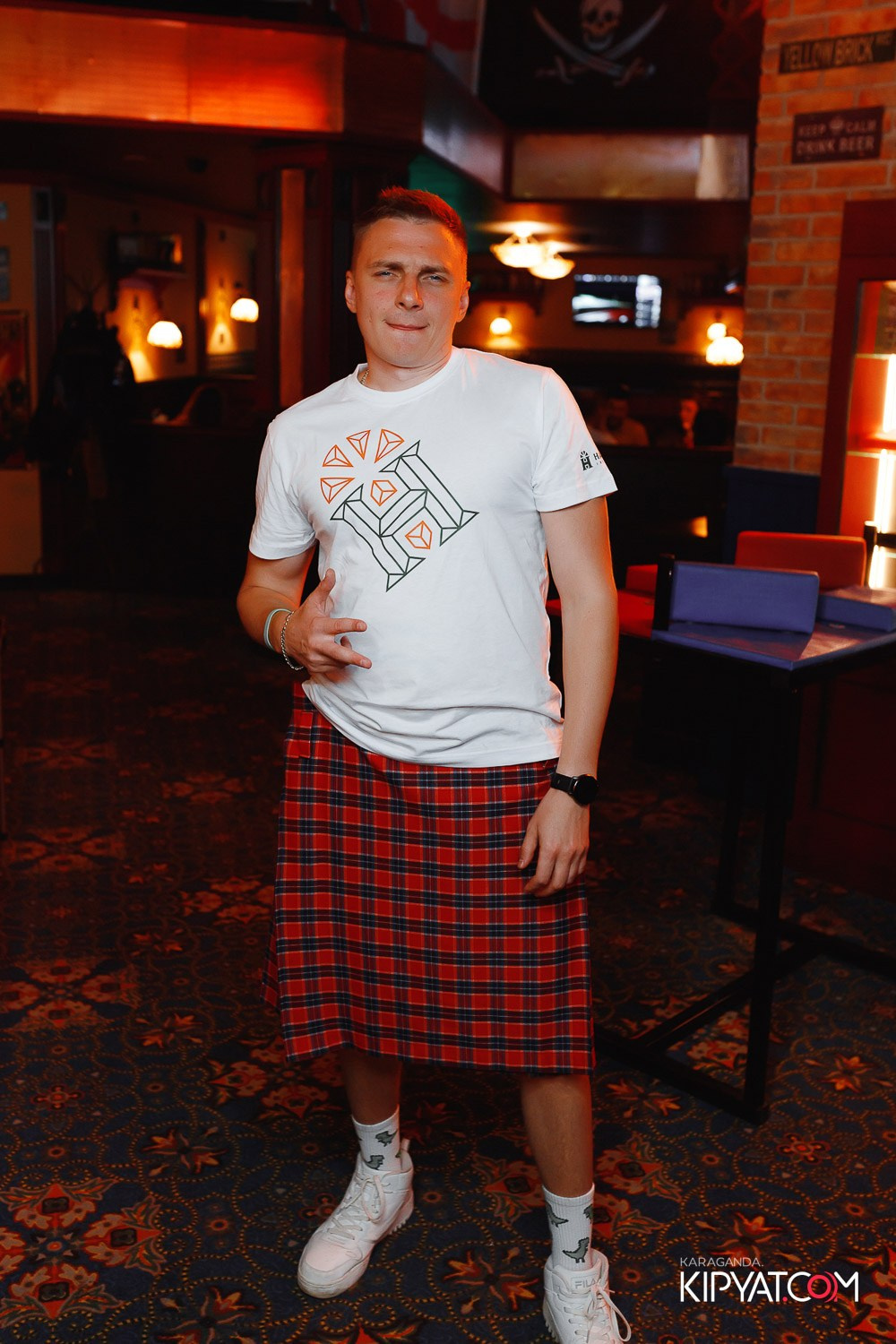 Harat's Irish Pub. Кипятком Караганда