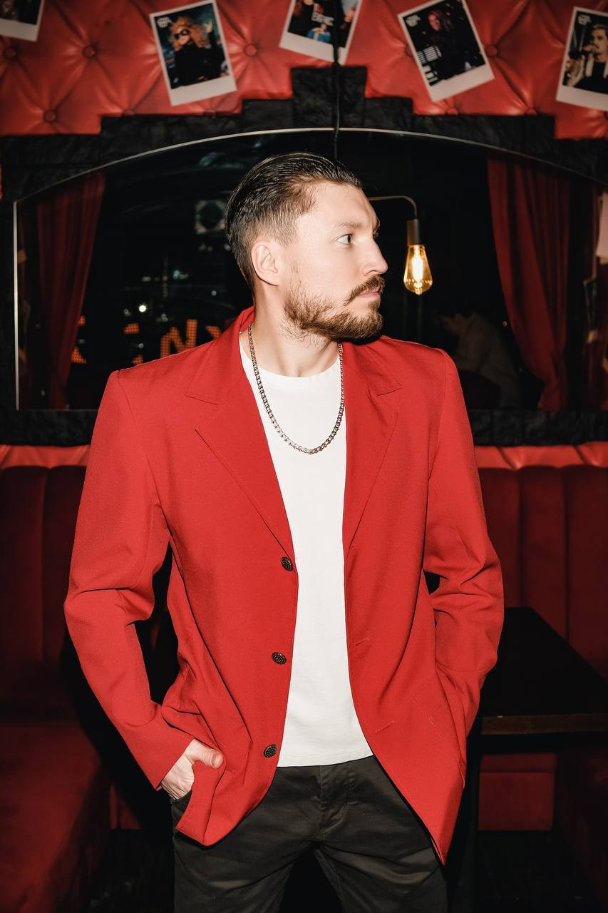 Бар РУКИ ВВЕРХ. Фотограф и видеограф в Тюмени Анна Жагорина, ваши фото еще не отдавали так быстро!