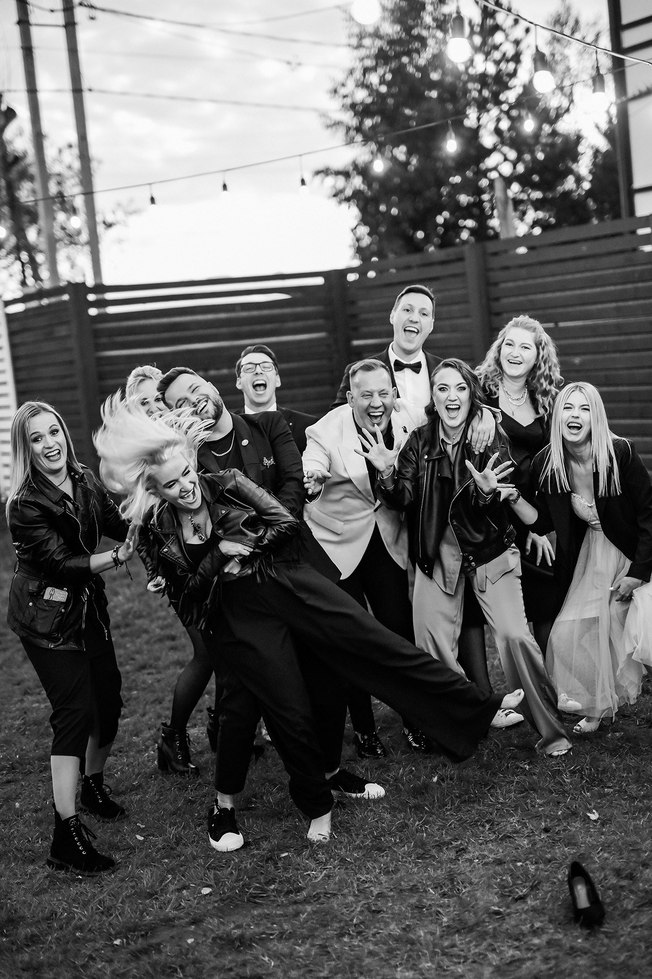 🔥 Саша и Катя — драйвовая свадебная вечеринка Красноярска в Шато white. 📸 Свадебный и семейный фотограф в Красноярске Тихомиров Евгений | 17 лет опыта | 800+ свадеб